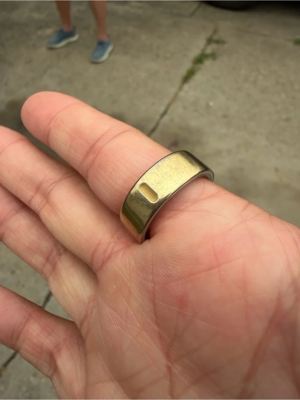 Oura Gold Smart Ring - Shiny Gold Finish